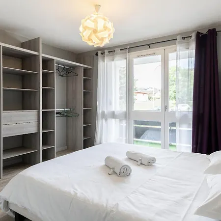 T2 Elegant Vert-bois Apartamento *